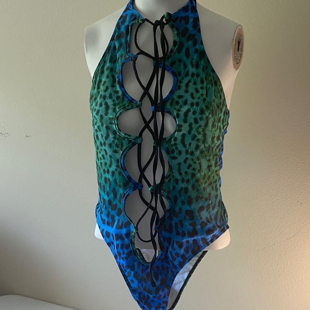 Vibrant Lace-Up Animal Print Swimsuit Sz L
